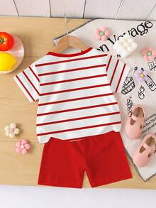 Bộ đồ 2 món cho bé gái, kiểu dáng tối giản dễ thương gồm áo thun ngắn tay in họa tiết sọc anh đào và quần short in hình anh đào đỏ, thích hợp mặc ngoài trời vào mùa hè. - Nhiều màu - Xem 2