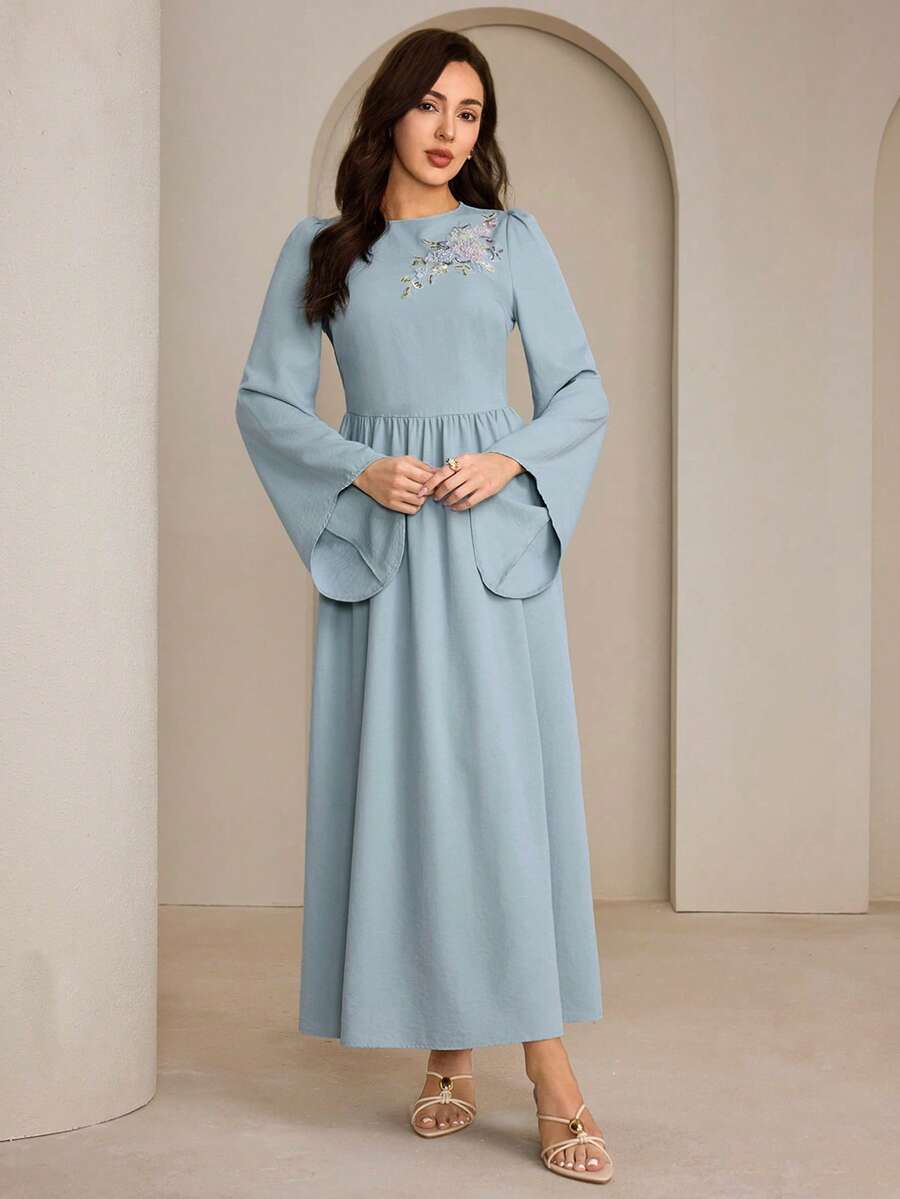 Graceveil Vestido largo con cuello redondo, mangas acampanadas y cintura ceñida en azul claro con aplicaciones de colores, estilo árabe minimalista para mujer - Celeste - Ver 1