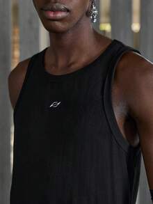 NEON BLANC 纯黑色罗纹背心，胸前刺绣Logo，运动健身无袖衫 - 黑色 - 查看 6