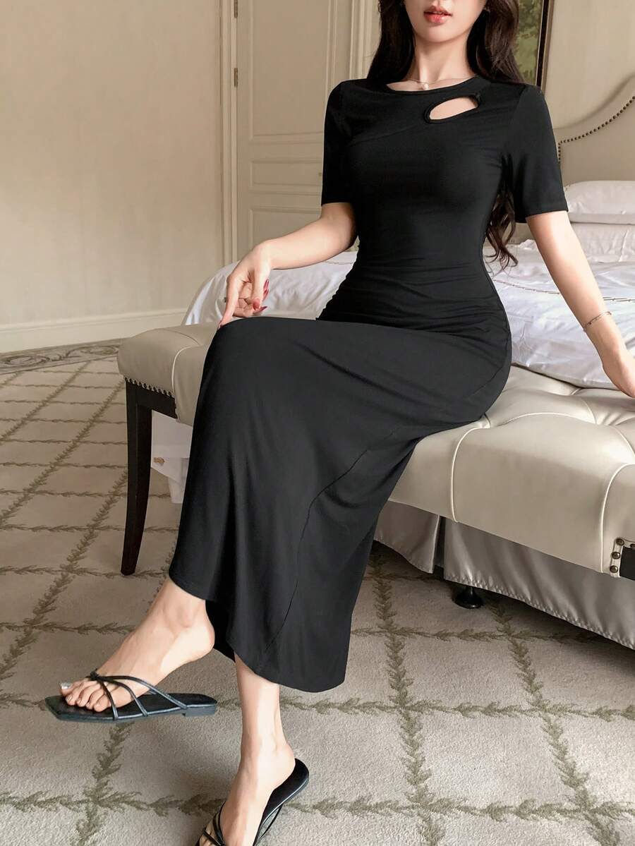 DAZY Minimalist Cutout Shoulder Cinched Waist Long Dress Loungewear For Women - Black - View 1