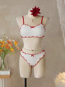 Bellisia Bộ bikini đỏ phối màu tương phản dễ thương và ngọt ngào cho kỳ nghỉ xuân/hè 2022, bộ bikini xếp nếp, bộ bikini kín đáo, đồ bơi 3 mảnh, đồ bơi cổ điển cho nữ, đồ bơi nữ mới năm 2026, thích hợp cho đi học, kỳ nghỉ, hẹn hò, trà chiều, phong cách miền Tây, du thuyền, bãi biển, đảo, du lịch đường bộ, mọi mùa, lễ hội âm nhạc, kỳ nghỉ Boho, kỳ nghỉ Bohemian, mùa thu thư giãn, phong cách Boho miền Tây, áo bikini thanh lịch cho nữ. - Màu be - Xem 7