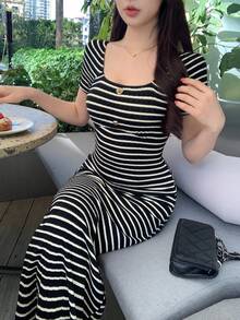 DAZY Đầm sọc đen trắng có họa tiết, thanh lịch cho mùa xuân và hè, thích hợp cho ngày Valentine, đám cưới, tiệc tùng. Thiết kế ôm eo với khóa kim loại trang trí, tay ngắn, phù hợp cho công sở. - màu đen - Xem 9