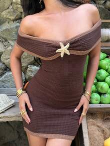 Aloruh Vestido mini ajustado de hombros descubiertos con contraste de color café - Café integral - Ver 5