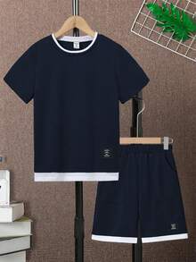 SHEIN Mirajuku 男童字母印花二合一短袖T恤和短裤休闲套装 - 寶藍色 - 查看 5