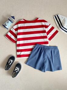 PrepCrw 两件套少女优雅都市学院风红白条纹圆领宽松短袖T恤搭配蓝色短裤，适合返校、日常休闲穿着、外出、聚会、节日、春夏季节等场合。 - 彩色 - 查看 3