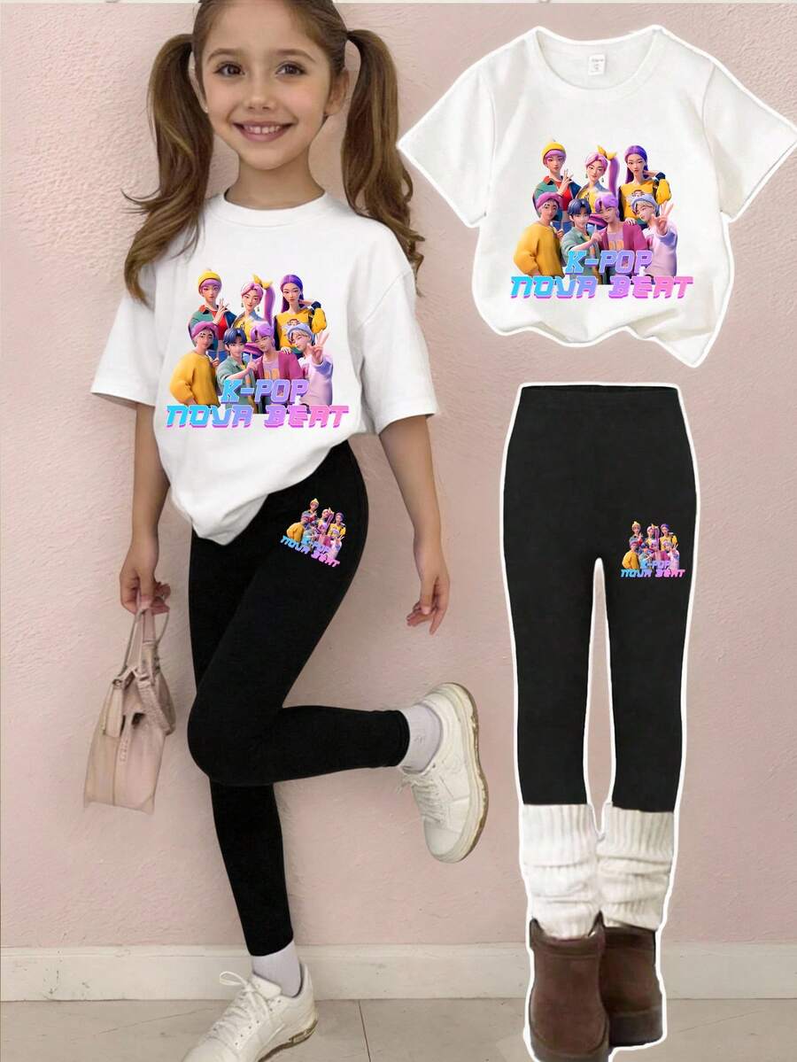 一套年轻女孩休闲舒适时尚3D卡通动漫K-POP女团人物印花白色短袖T恤和打底裤套装，适合春夏户外穿着 - 彩色 - 查看 1