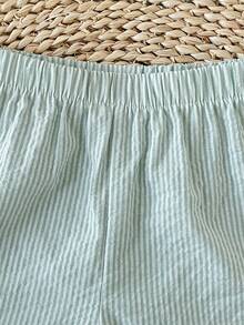 SHEIN Set de 2 piezas Conjunto casual de verano para niños pequeños - Camisa de manga corta a rayas con cuello y botones de contraste, y pantalones cortos a juego a rayas, adecuado para uso diario, vacaciones y días festivos - Verde - Ver 7