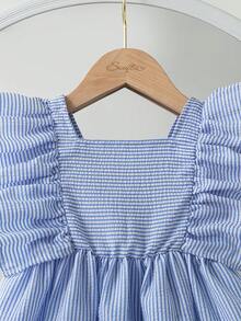 Souflis Souflis 0-3岁女童优雅浅蓝色条纹领荷叶边袖蝴蝶结露背休闲时尚连衣裙，适合度假旅行，夏季穿着 - 淺藍色 - 查看 4