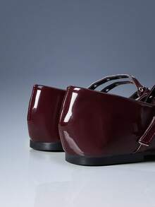 CUCCOO GRLICON 女士搭扣铆钉装饰平底乐福鞋 - 酒紅色 - 查看 4