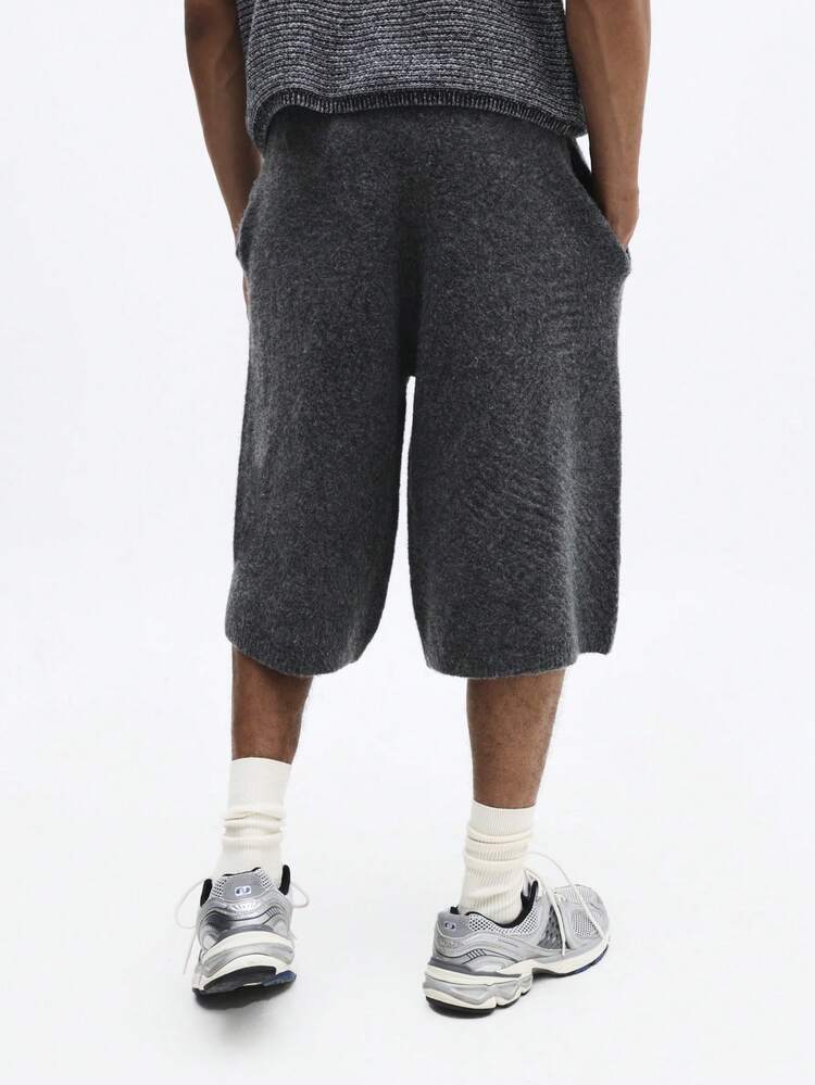 SUMWON Relaxed Fit Knitted Heathered Bermuda Cargo Shorts With Side Pockets For Casual Weekend Wear Plain