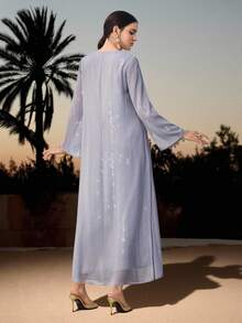 Al Najma 女士几何刺绣圆领宽松优雅阿拉伯连衣裙