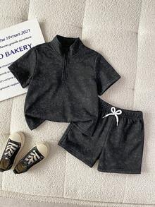 SHEIN Genkimix Kids 2pcs/Set Young Boy's Fashionable Street Style Summer Black Stand Collar Half Zip Sweatshirt,Snow Flake Effect+Elastic Waist Drawstring Shorts,4Y-7Y - Black - View 1