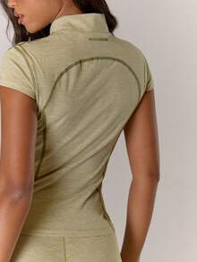 Musera Sport 运动撞色缝线短袖修身上衣 适合运动健身锻炼 休闲 Sonder - 芥末黃 - 查看 3