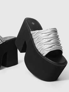 ROMWE Women's Fashionable Silver Pleated Thick Sole Slide Sandals For Party