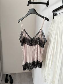 Serisse Women's Contrast Lace Loose Camisole,Summer Tops  , Spring Outfit Women  , Valentine's Day ,Carnival, Beach,Vacation, Casual,Party,Wedding , Elegant - Apricot - View 2