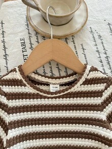 SHEIN LMoss Kids 女嬰棕色條紋圓領短袖修身休閒簡約舒適針織套裝，褲裝套裝，女嬰針織套裝 - 彩色 - 查看 6