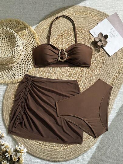 SHEIN Conjunto de bikini con top halter de unicolor con decoración metálica, falda mini y pareo para adolescentes en verano