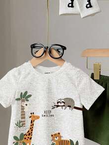 SHEIN Playful Pals Baby Boys' Casual, Simple, Stylish, Classic, And Cute Zoo Print Lion, Giraffe, Koala, And Sloth Pattern Print Comfortable Knit Crew Neck Short Sleeve T-Shirt And Knit Letter Print Shorts Set, Suitable For Spring And Summer, Home Wear, Outdoor Wear, Sportswear, And School Wear. - Multicolor - View 4