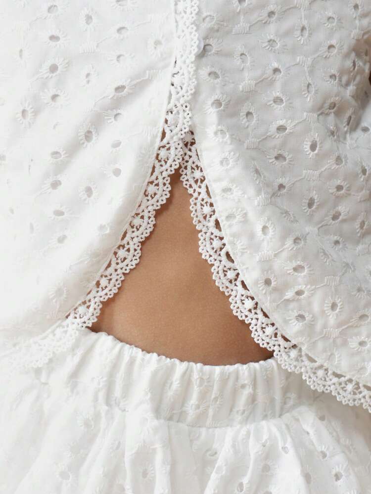 レーストリム付きアイレットタンクトップとスカートセット