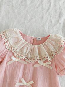 SHEIN Vintaside Kids 1件女婴舒适时尚常规厚度圆领连衣裙，饰有可爱蝴蝶结，百搭基础款泡泡袖柔软连衣裙，适合夏季休闲、户外、旅行、上学和日常穿着。 - 彩色 - 查看 5