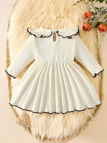 SHEIN 秋季新款女宝宝优雅甜美可爱简约休闲风格蝴蝶结撞色娃娃领白色长袖连衣裙，蝴蝶结袖口和荷叶边下摆 - 杏色 - 查看 2