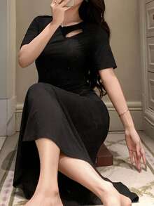 DAZY Minimalist Cutout Shoulder Cinched Waist Long Dress Loungewear For Women - Black - View 6