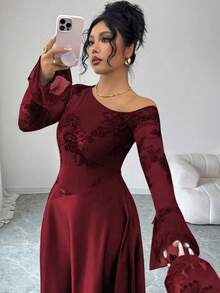 Modelyn 大码女式性感不对称肩部网纱刺绣长袖高腰连衣裙 - 酒紅色 - 查看 4