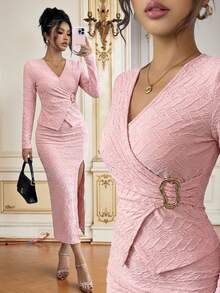 Amorya 女士优雅V领金属扣饰开衩裙两件套，适合新年派对、日常穿着及多种场合，秋冬季 - 粉色 - 查看 3