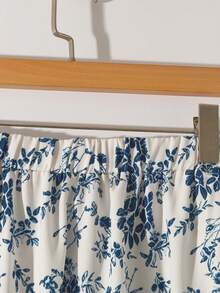 Franclia 女士夏季蓝白瓷纹印花多层中长裙：米白色底色，饰以靛蓝色植物花卉图案，高腰弹力设计，适合各种身材，多层裙摆垂坠飘逸，充满文艺气息，适合通勤或度假穿着，可与衬衫/吊带背心完美搭配。 - 藍白色 - 查看 4