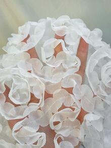 Sunnyshic 2件套 女士刺绣网纱心形领露脐上衣和迷你裙 - 白色 - 查看 4