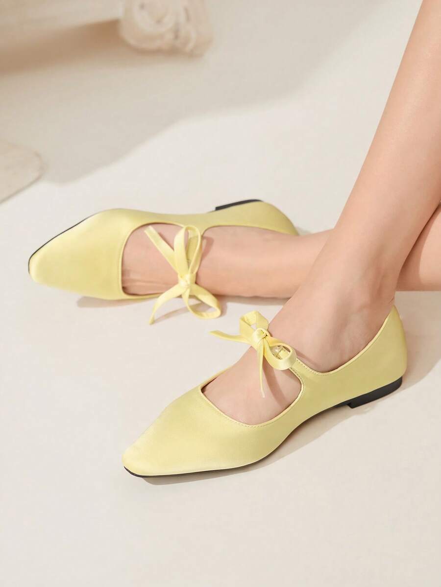 CUCCOO CHICEST Giày bệt mũi nhọn màu trơn, chi tiết khóa cài, kiểu dáng thoải mái, màu trơn, thích hợp cho mùa xuân-thu 2024. Giày mùa xuân, giày dự tiệc Phục sinh. - Màu Mù tạt vàng - Xem 1