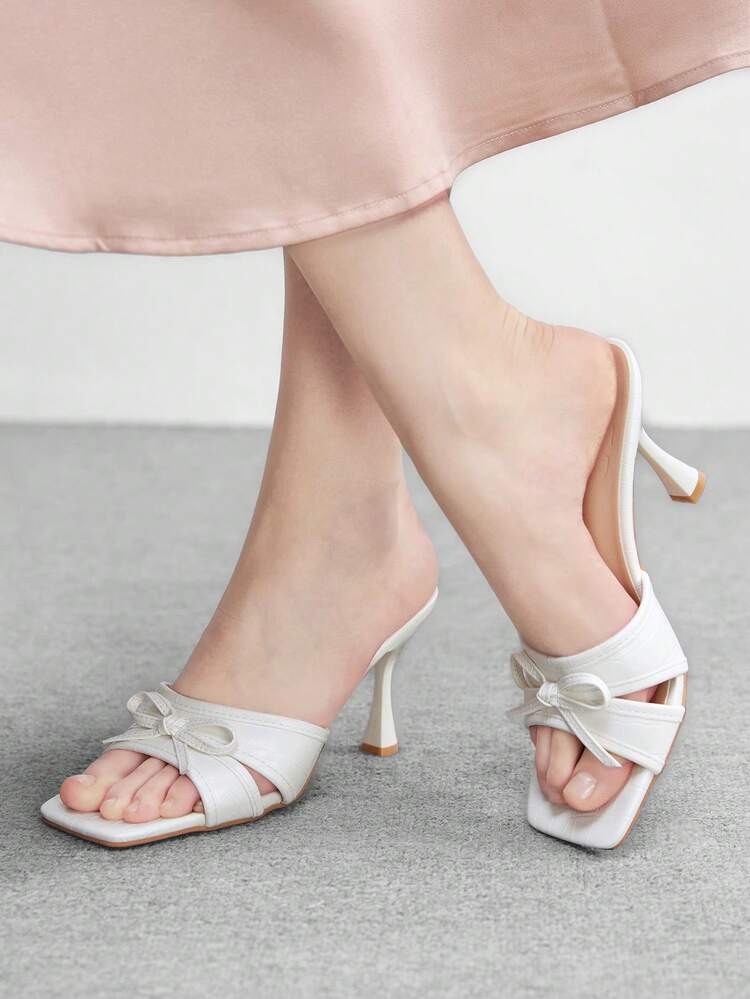 CUCCOO BIZCHIC Women Heeled Sandals