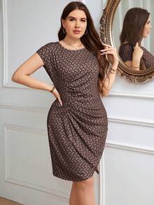 SHEIN Clasi Váy in họa tiết với đường viền bất đối xứng và thiết kế xếp ly ở eo. - Màu nâu  Mocha - Xem 5