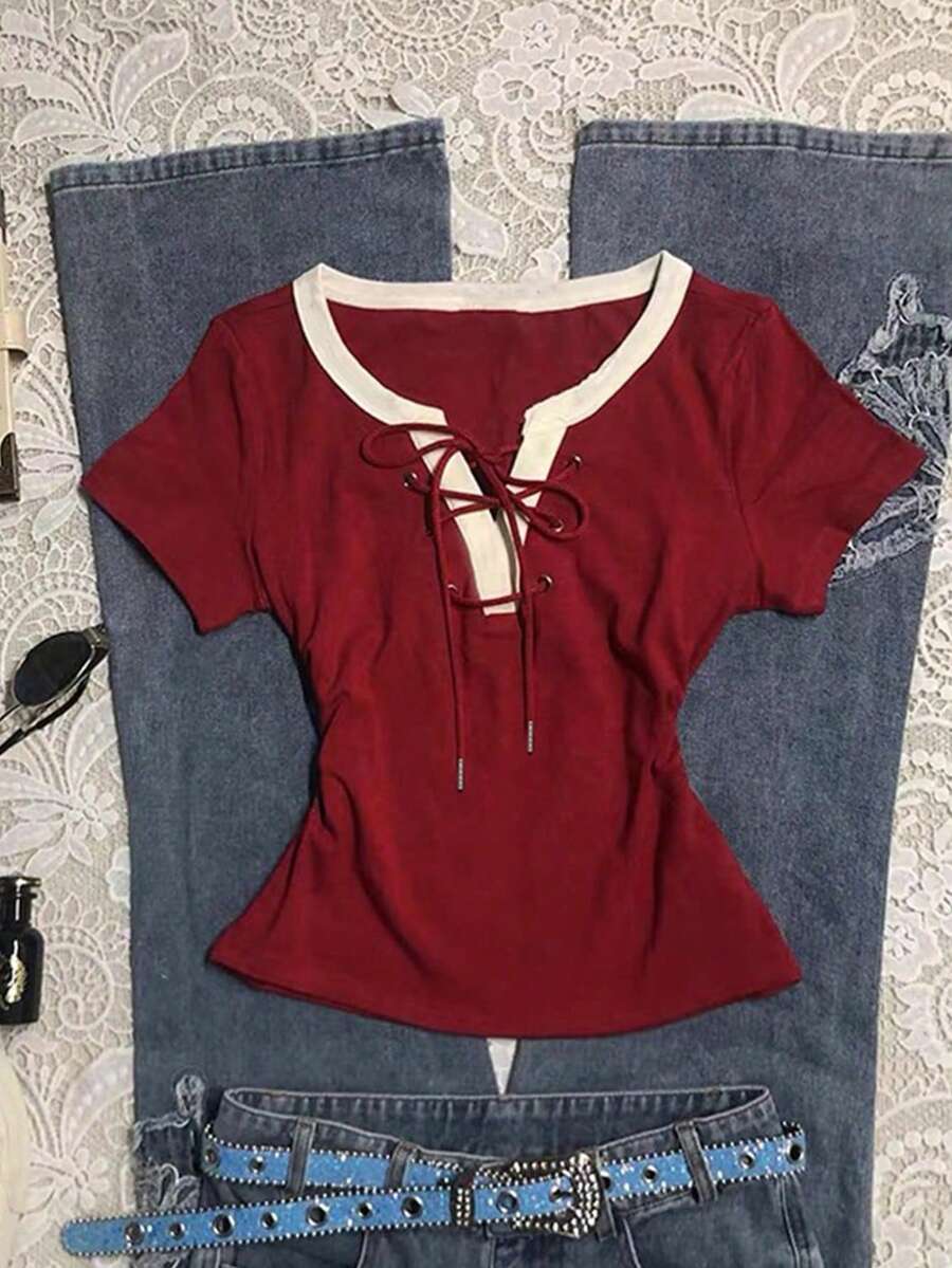 SHEIN Áo thun nữ tay ngắn buộc dây viền tương phản thời trang thường ngày - Đỏ - Xem 1