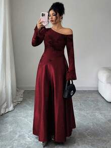 Modelyn 大码女式性感不对称肩部网纱刺绣长袖高腰连衣裙 - 酒紅色 - 查看 3