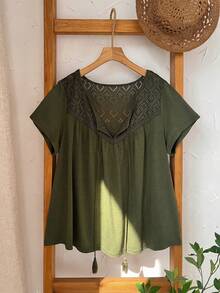 EMERY ROSE 大码女式夏季休闲度假乡村春季拼接纯色军绿色短袖宽松蕾丝拼接T恤上衣/夏季假期、春假、度假、外出、2026新款、简约时尚日常穿着、休闲度假波西米亚风上衣、橄榄绿上衣、绿色夏季上衣、波西米亚风上衣、军绿色上衣，适合夏季、度假、通勤、日常穿着的休闲上衣，女士夏季波西米亚风上衣，夏季上衣 - 軍綠色 - 查看 5