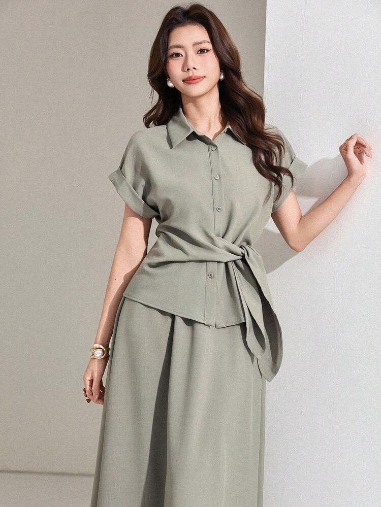 Spring/Summer Elegant Office Outfit, Loose Top And Skirt Set, Designed For Valentine's Day, Commuting, Old Money Style