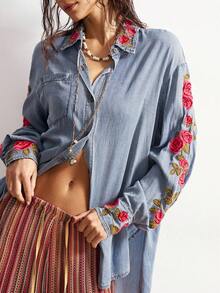 Bohemela Áo sơ mi denim nữ tay dài thêu hoa, cài một hàng cúc, dáng rộng, có túi. - Màu xanh lam - Xem 6
