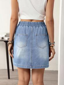 EMERY ROSE Rok Mini Denim Kasual Lurus dengan Kantong untuk Wanita Ukuran Plus - Light Wash - View 2
