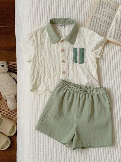 2pcs/Set Baby Boy Summer Casual Vacation Colorblock Striped Short Sleeve Green Shirt & Elastic Waist Shorts Set
