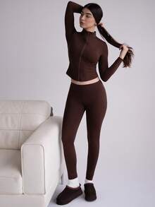 Andrea Bello 黑色两件套运动服拉链夹克和紧身裤 - 棕色 - 查看 5