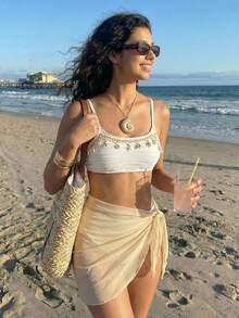 SHEIN 少女杏色针织纹理吊带背心，金色吊坠装饰比基尼套装，裹身裙三件套泳衣，适合海滩和度假 - 杏色 - 查看 4