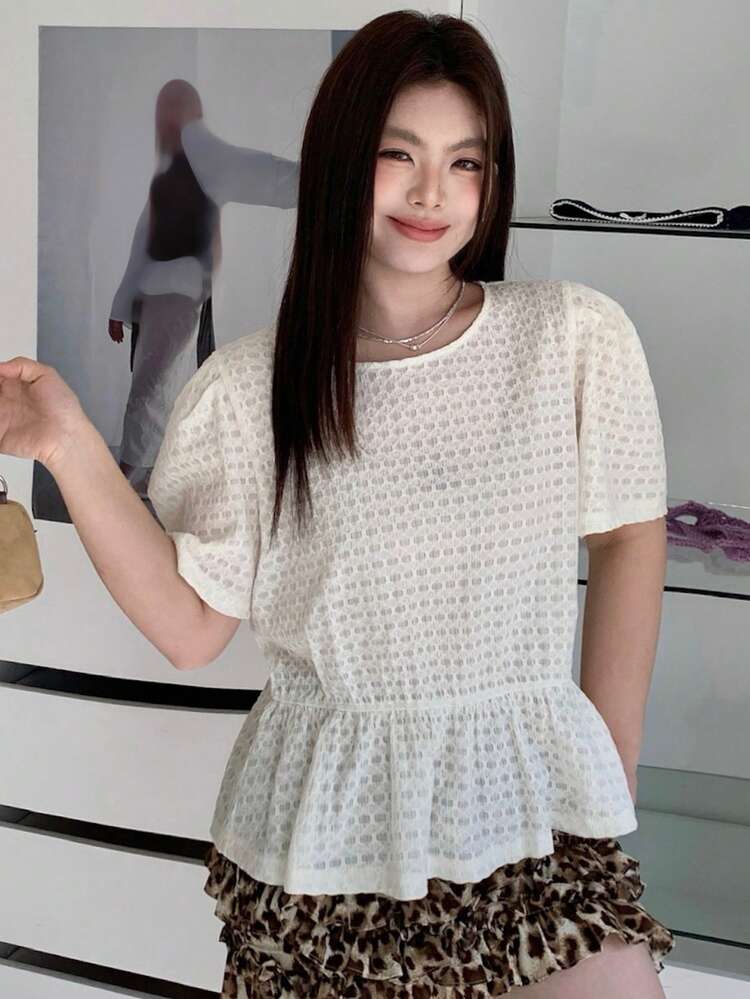 Dazy Plus Plus Size Women's Round Neck Short Puff Sleeve Ruffle Hem Casual T-Shirt Summer