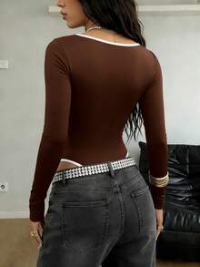 SHEIN Bộ đồ liền thân tay dài cổ chữ V sâu viền màu thời trang nữ - Cà phê nâu - Xem 2