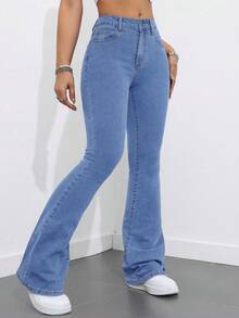 SHEIN EZwear Light Wash Denim Plus Size Flare Leg Jeans With Zipper Detail Extra Long - Light Wash - View 1
