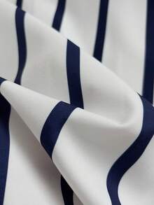 GlowEve CURVE Conjunto de 2 piezas de camisa casual de manga corta con botones y rayas, y minifalda, talla grande - Multicolor - Ver 4