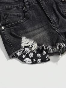 ROMWE Grunge Punk Y2K Low Waist Distressed Chain & Skull Print Women Denim Shorts - Black - View 4