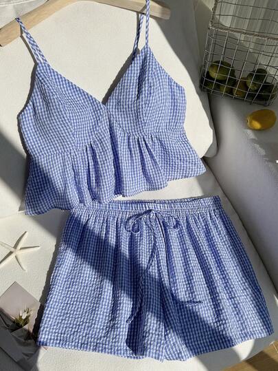 Comfortcana Conjunto informal de 2 piezas de camiseta de tirantes con volantes y pantalones cortos a cuadros para mujer de talla grande