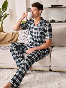 Manfinity Conjunto de pijama de manga corta con cuello estampado a cuadros para hombre - Multicolor - Ver 5