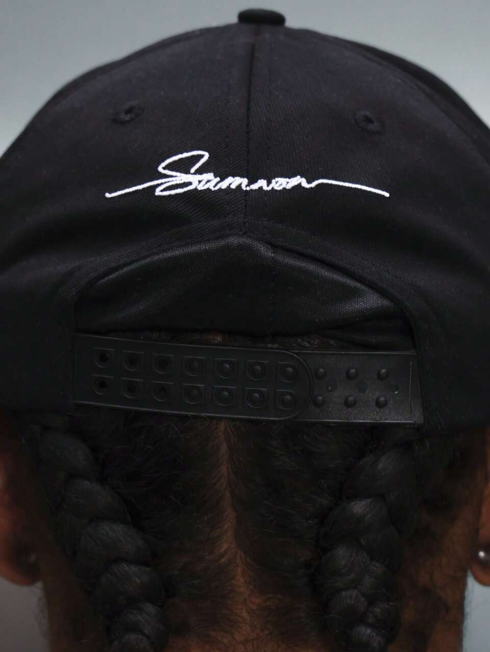 PLAYBOY X SUMWON Cappellino da baseball nero con logo bianco